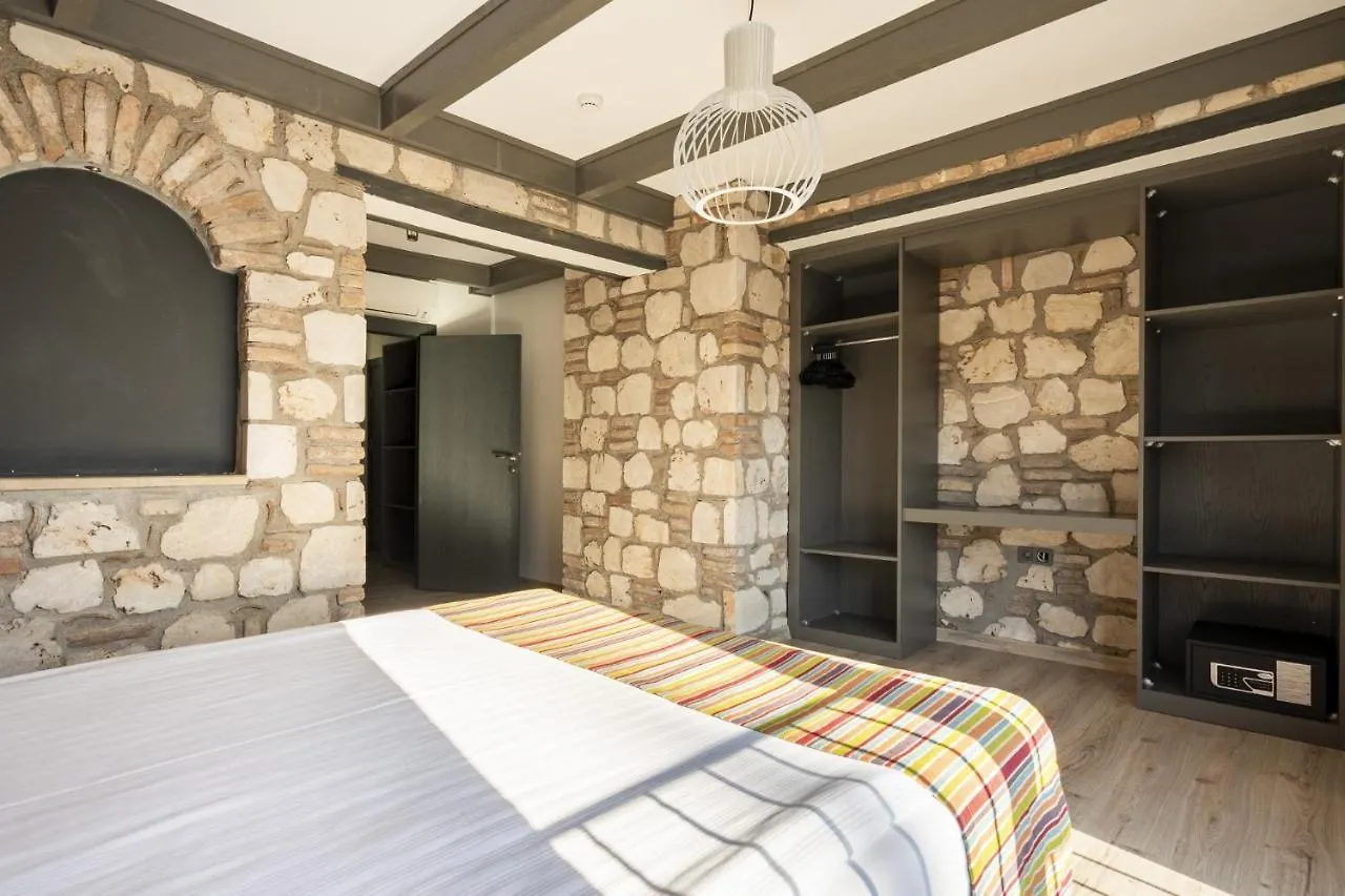 Excellent Flat Near Hadrians Gate Apartment Antalya 0*,